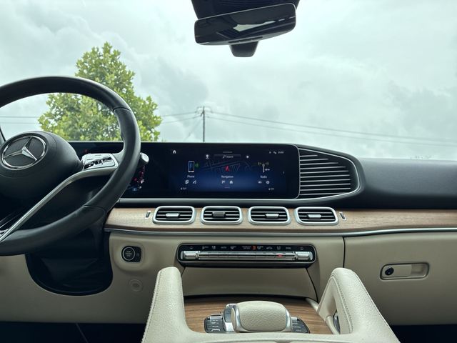 Thumbnail: 2025 Mercedes-Benz GLE - 14