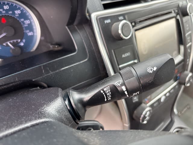 Thumbnail: 2017 Toyota Camry - 10