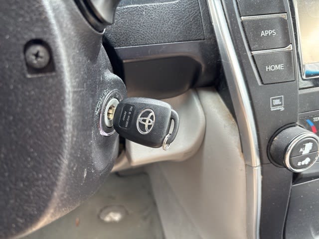 Thumbnail: 2017 Toyota Camry - 22