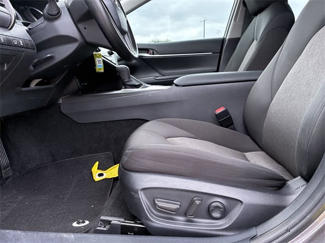 Thumbnail: 2023 Toyota Camry - 12