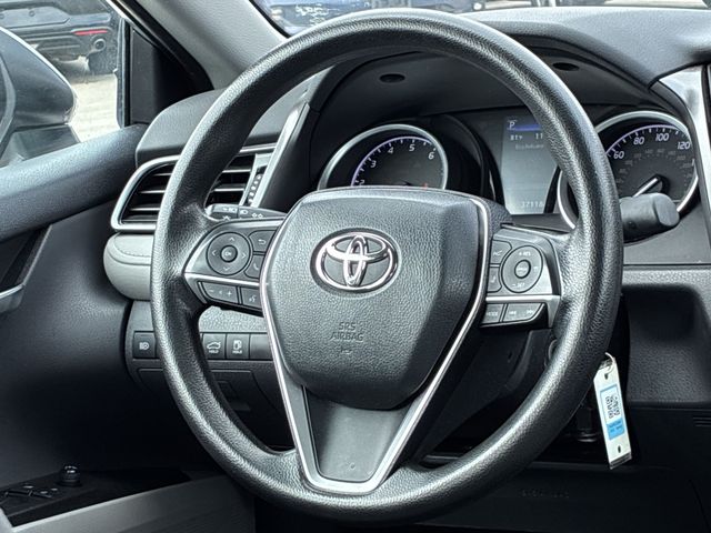 Thumbnail: 2022 Toyota Camry - 14