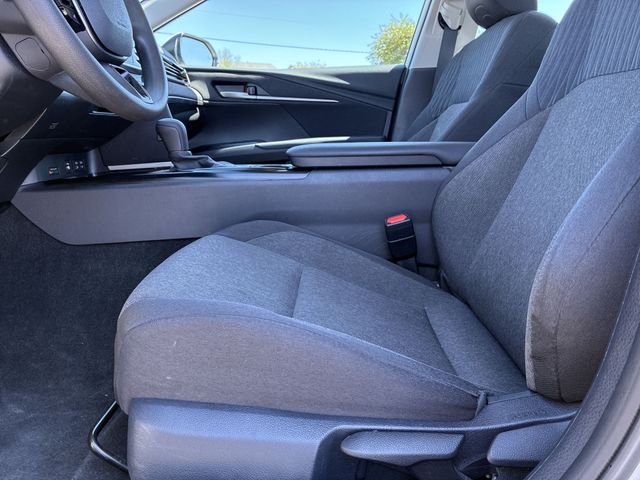 Thumbnail: 2025 Toyota Camry - 12