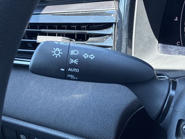 Thumbnail: 2025 Toyota Camry - 32