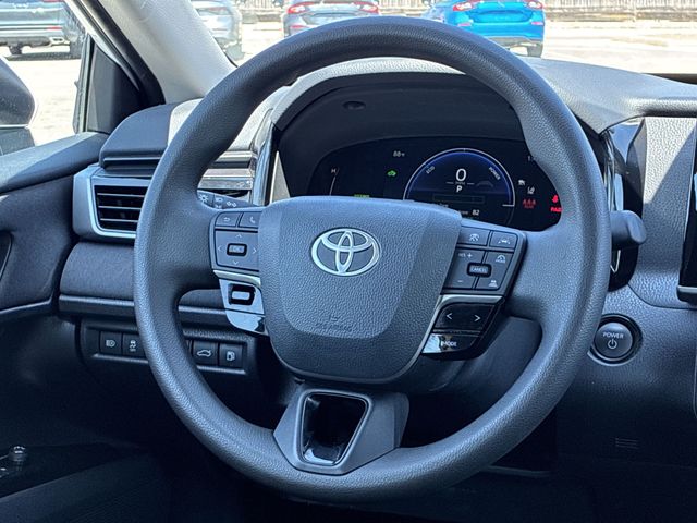 Thumbnail: 2025 Toyota Camry - 14