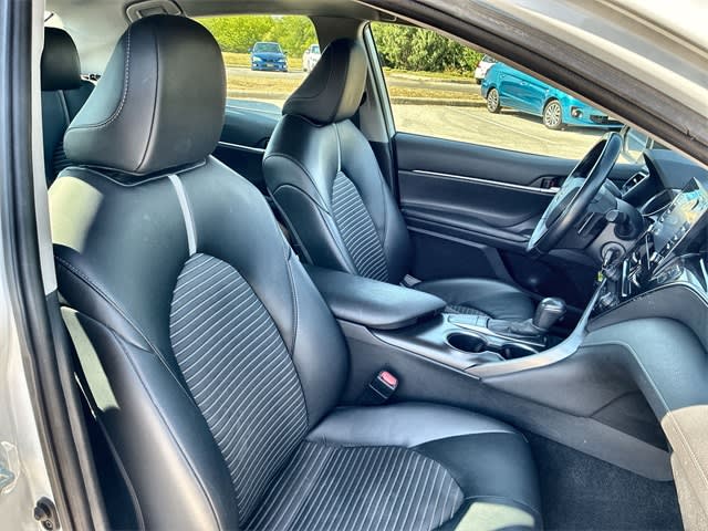 Thumbnail: 2023 Toyota Camry - 12