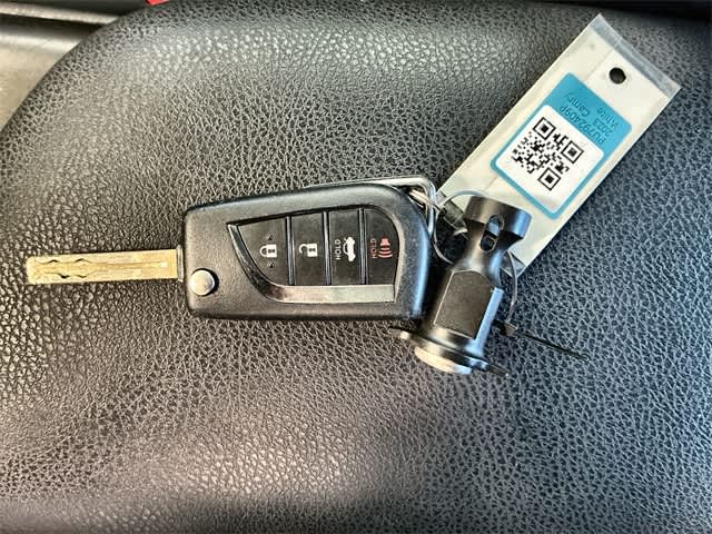 Thumbnail: 2023 Toyota Camry - 20