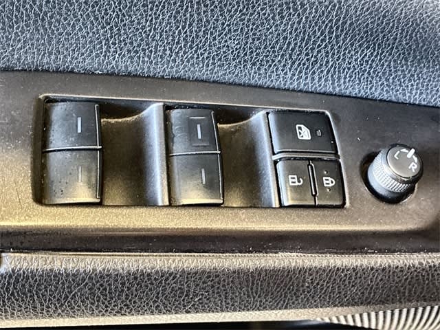 Thumbnail: 2023 Toyota Camry - 38