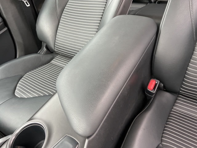 2021 Toyota Camry SE 8