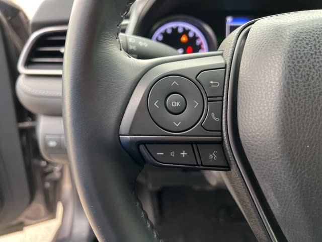 2021 Toyota Camry SE 22
