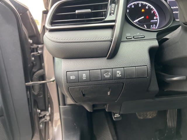 2021 Toyota Camry SE 21