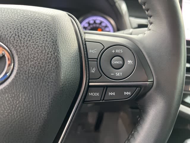 2021 Toyota Camry SE 23