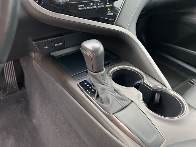 2021 Toyota Camry SE 13
