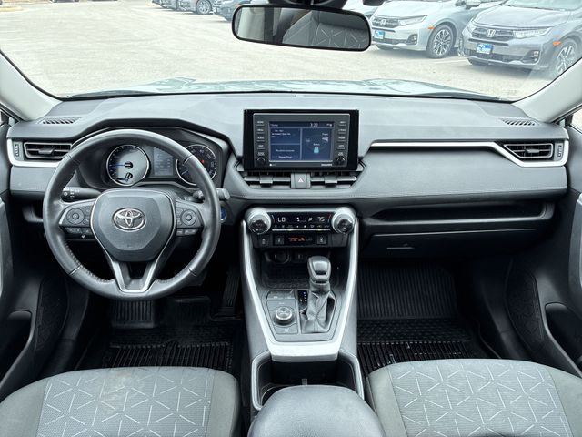Thumbnail: 2022 Toyota RAV4 - 9