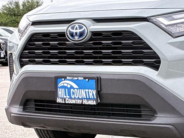 Thumbnail: 2022 Toyota RAV4 - 15