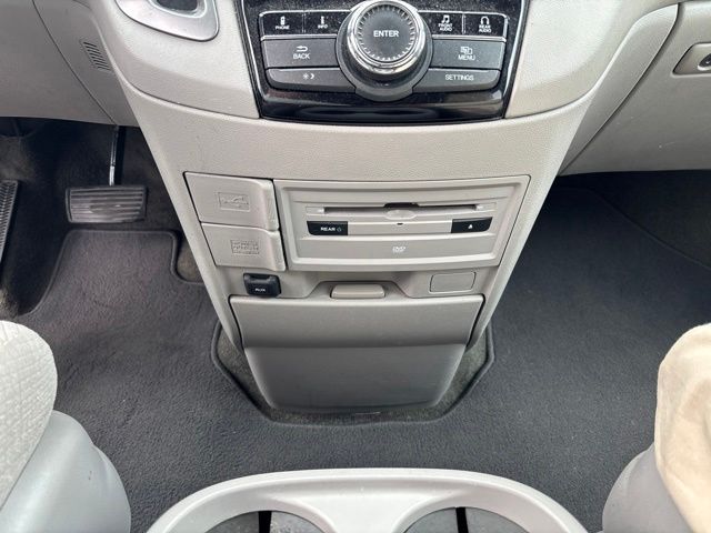 Thumbnail: 2016 Honda Odyssey - 24