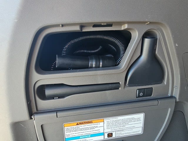 Thumbnail: 2016 Honda Odyssey - 27