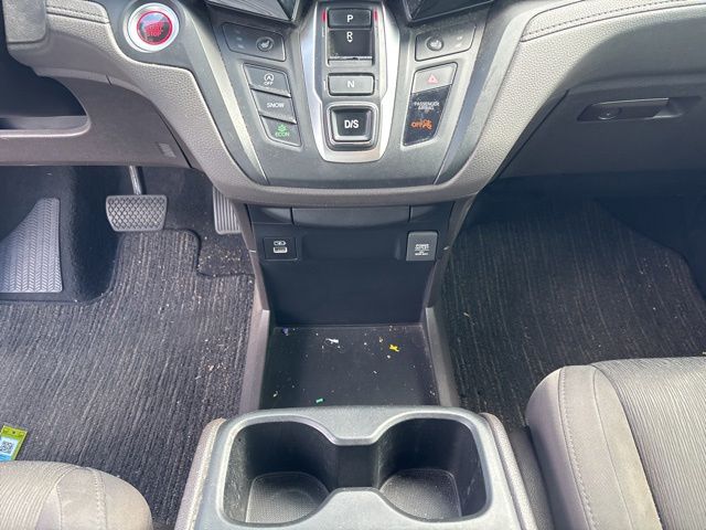 Thumbnail: 2022 Honda Odyssey - 24