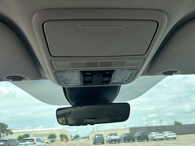 Thumbnail: 2025 Honda Odyssey - 23