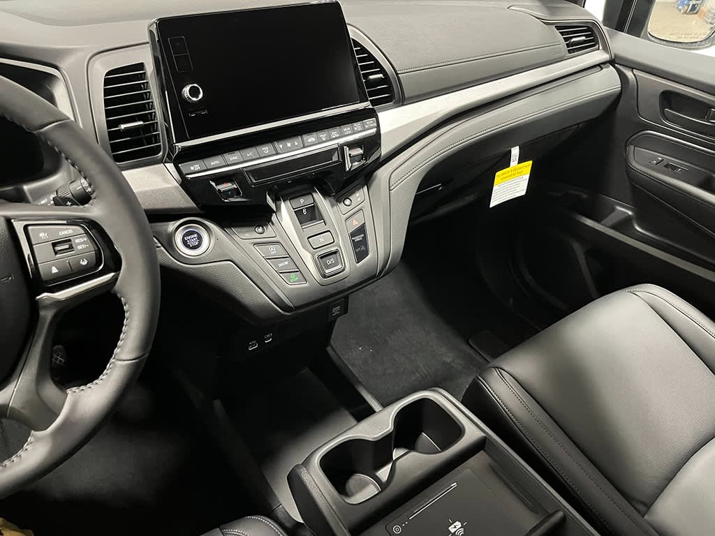 Thumbnail: 2027 Honda Odyssey - 14