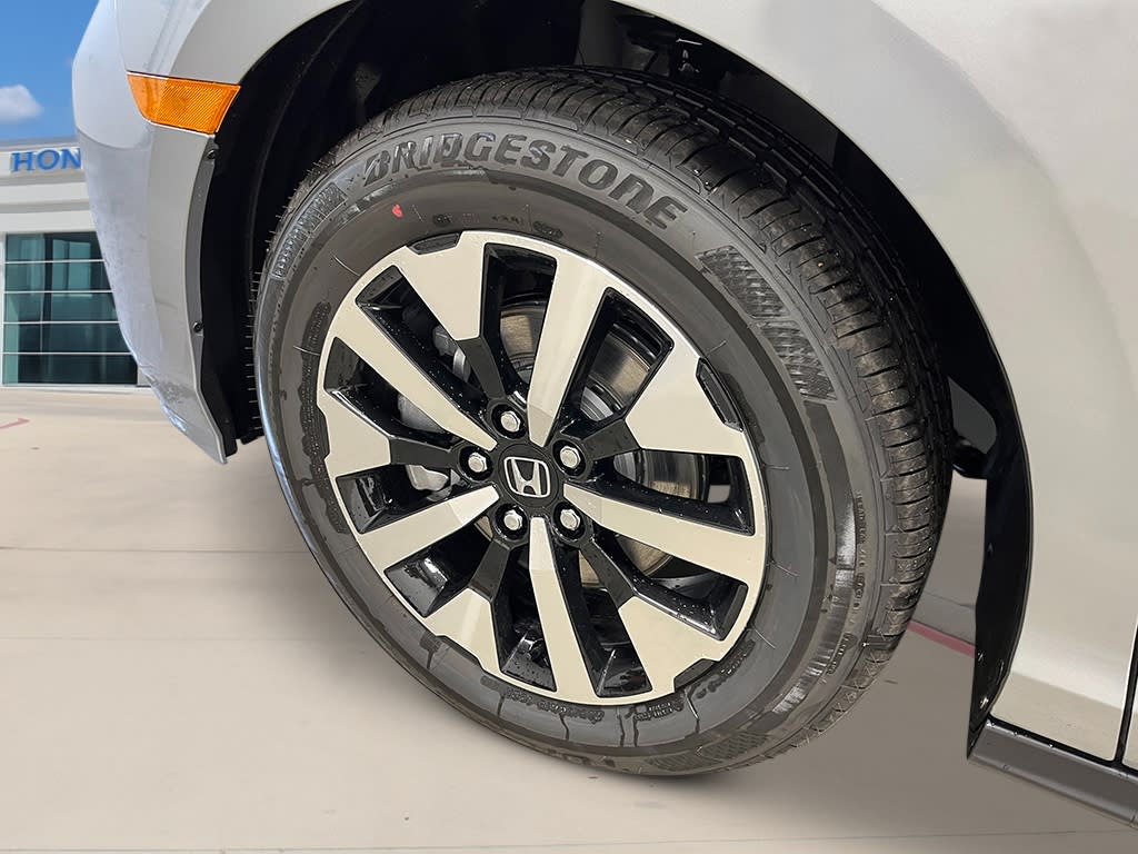 Thumbnail: 2026 Honda Odyssey - 8