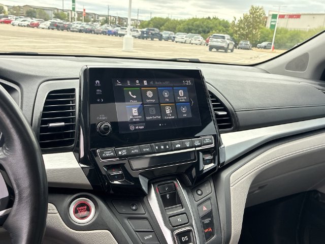 Thumbnail: 2019 Honda Odyssey - 16
