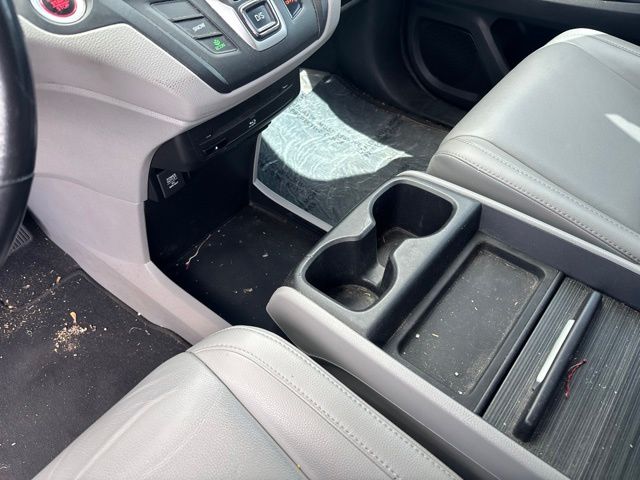 Thumbnail: 2019 Honda Odyssey - 23