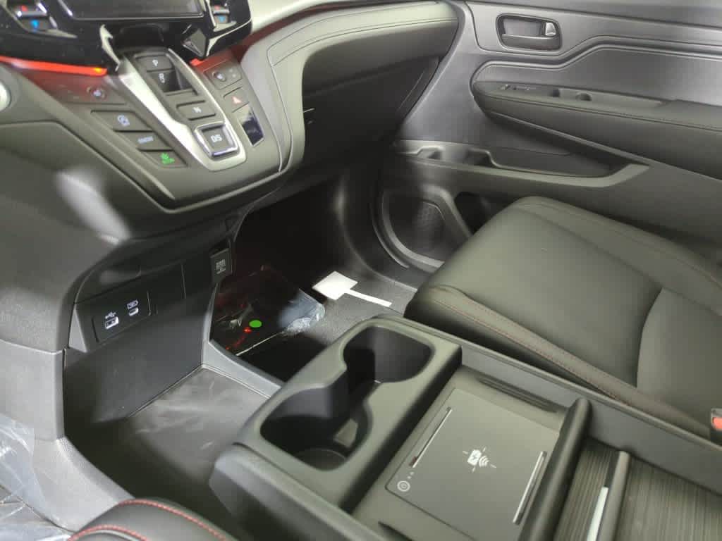 Thumbnail: 2026 Honda Odyssey - 12