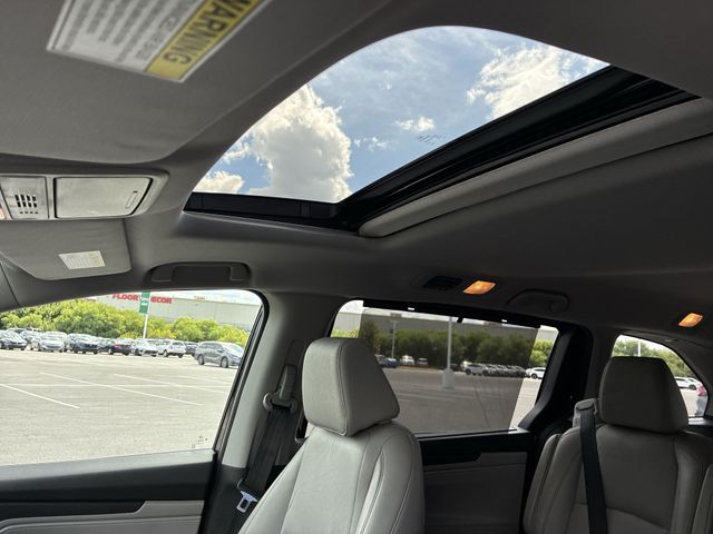 Thumbnail: 2018 Honda Odyssey - 27
