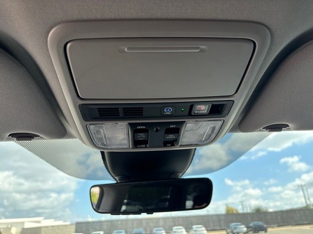 Thumbnail: 2023 Honda Odyssey - 23