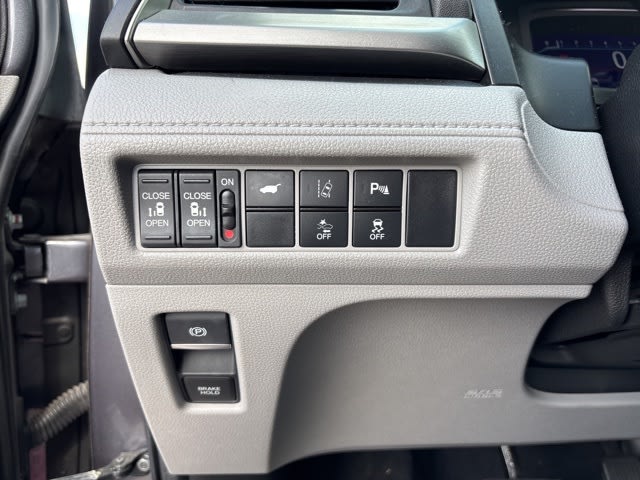 Thumbnail: 2020 Honda Odyssey - 19