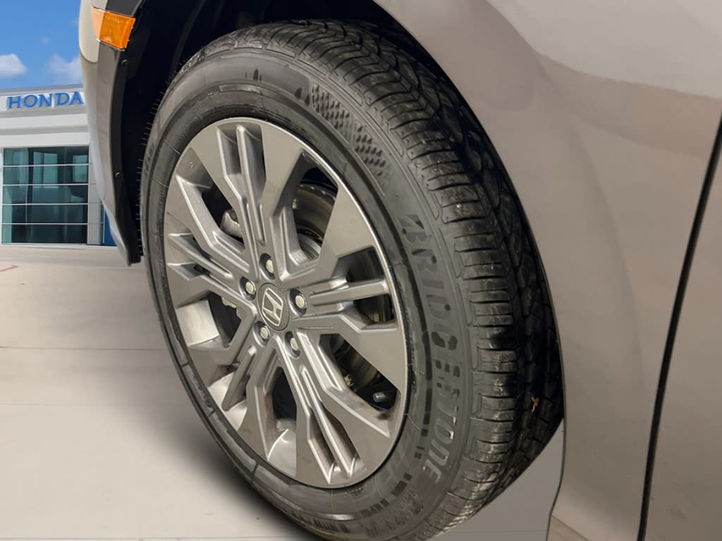 Thumbnail: 2026 Honda Odyssey - 8