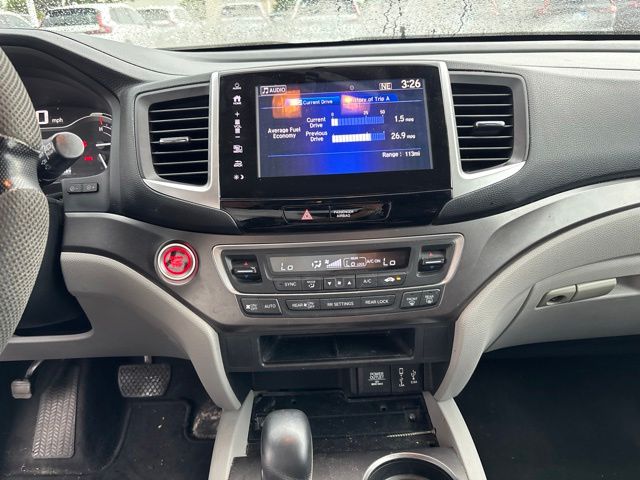 Thumbnail: 2017 Honda Pilot - 22