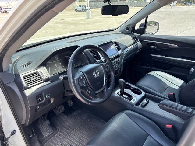 Thumbnail: 2017 Honda Pilot - 2