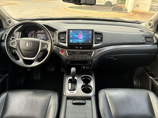 Thumbnail: 2017 Honda Pilot - 10