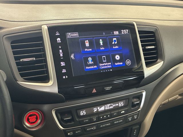 Thumbnail: 2017 Honda Pilot - 16