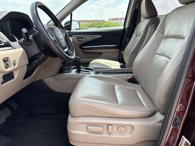 Thumbnail: 2017 Honda Pilot - 12