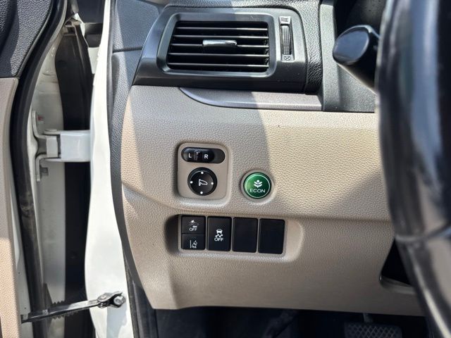 Thumbnail: 2019 Honda Pilot - 18