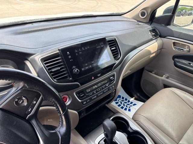 Thumbnail: 2019 Honda Pilot - 8