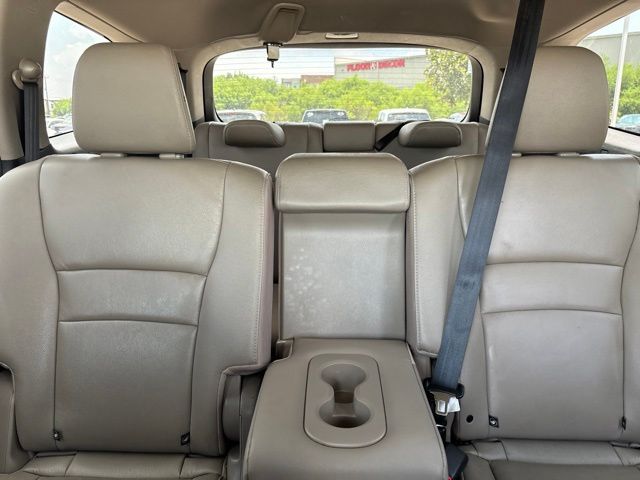 Thumbnail: 2019 Honda Pilot - 10