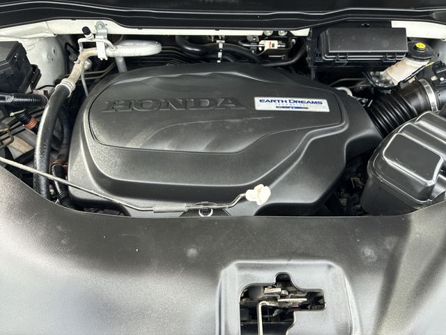 Thumbnail: 2019 Honda Pilot - 8