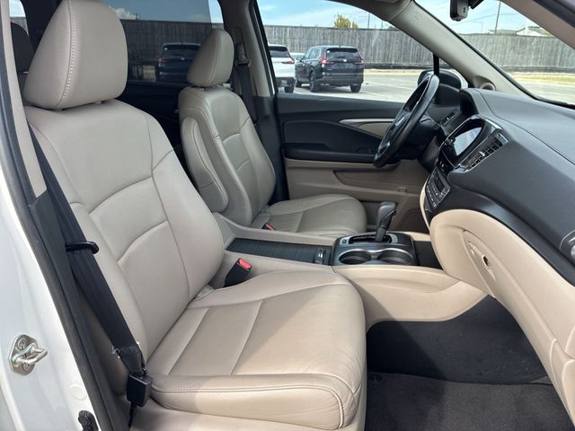 Thumbnail: 2019 Honda Pilot - 32