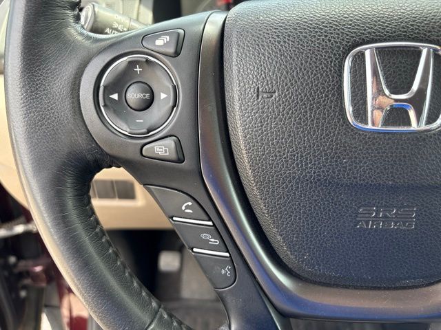 Thumbnail: 2017 Honda Pilot - 18