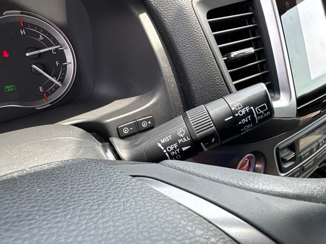 Thumbnail: 2017 Honda Pilot - 22