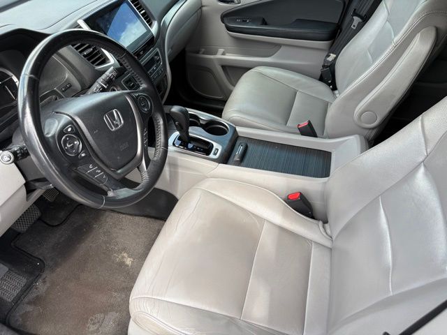 Thumbnail: 2016 Honda Pilot - 8