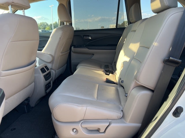 Thumbnail: 2016 Honda Pilot - 7