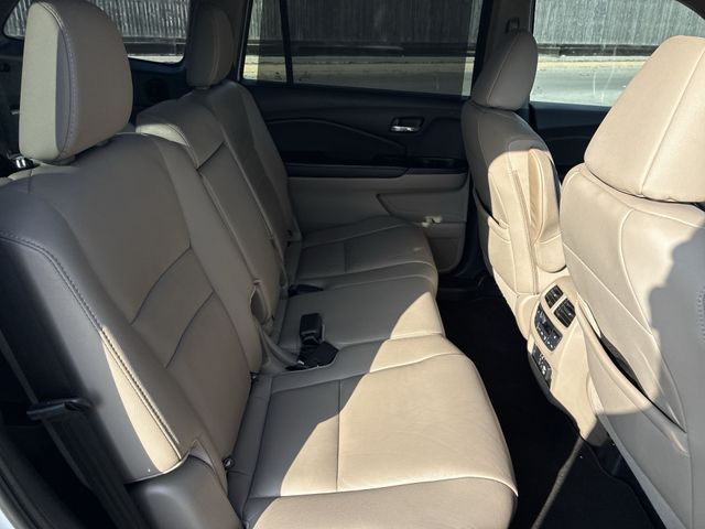 Thumbnail: 2019 Honda Pilot - 30