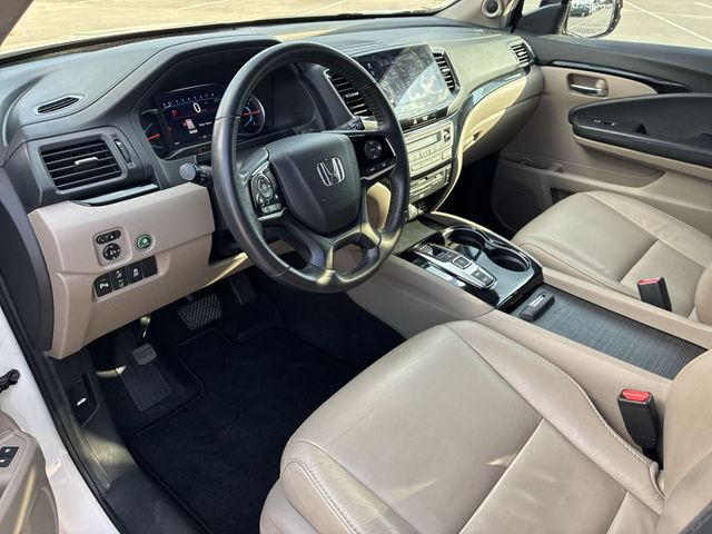 Thumbnail: 2019 Honda Pilot - 2