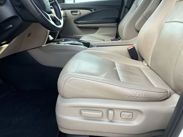 Thumbnail: 2019 Honda Pilot - 27