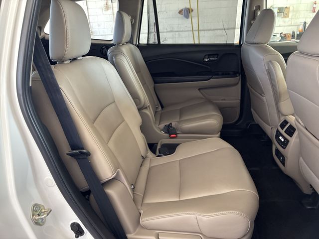 Thumbnail: 2020 Honda Pilot - 31