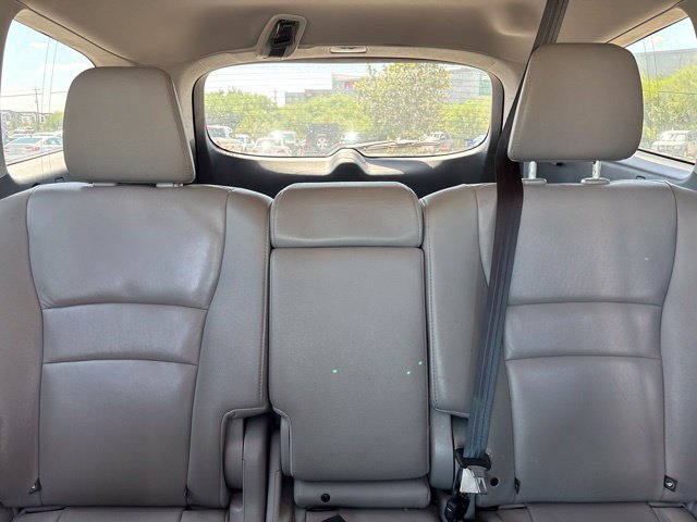 Thumbnail: 2017 Honda Pilot - 9